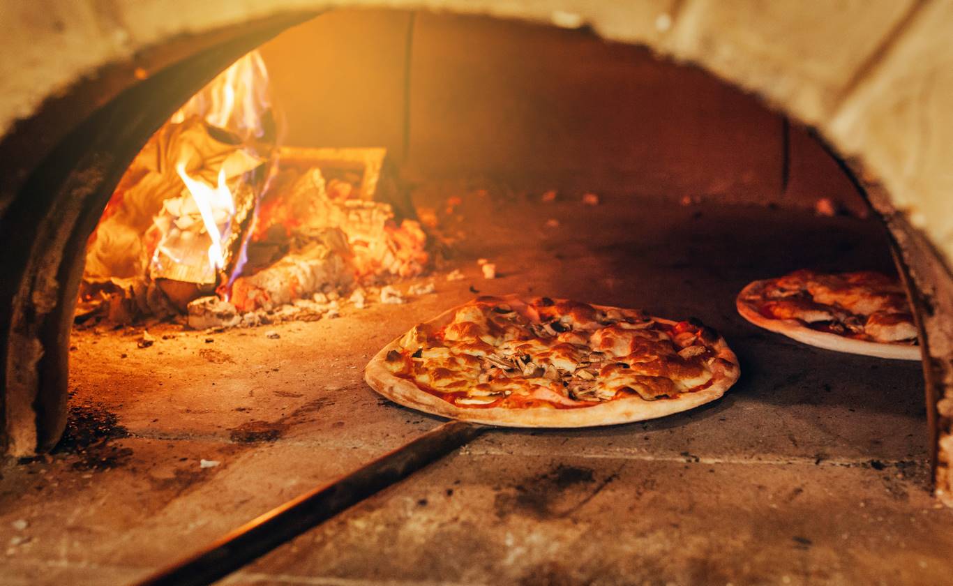 Pizza au four traditionnel